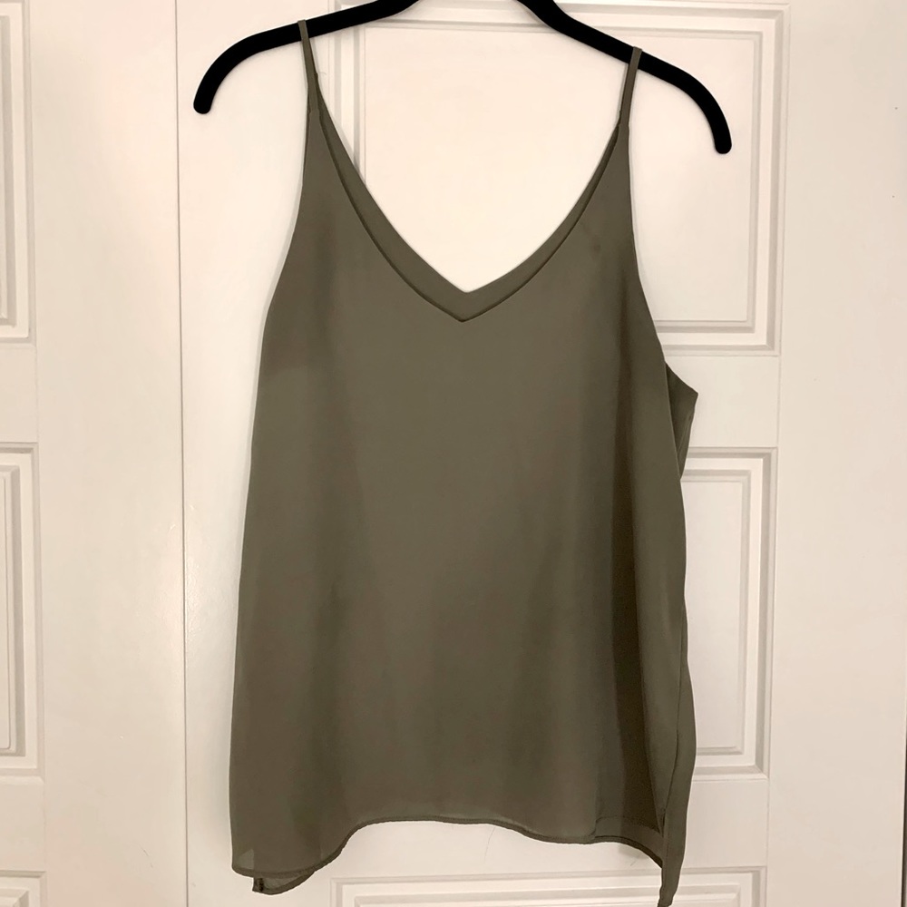 Women’s green top
